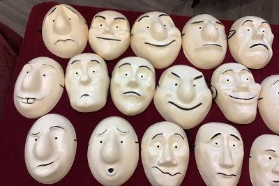Shape_BlueCabin_heads Blue Cabin art project heads